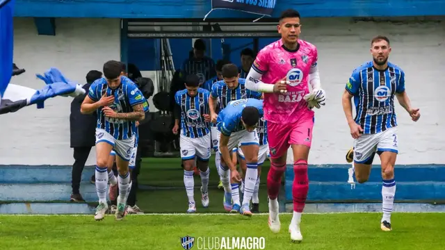 F18 – Agónica victoria tricolor - Club Almagro
